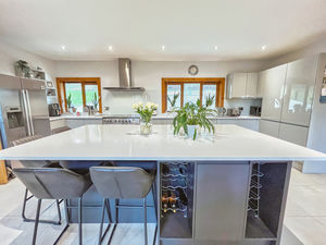 Photo 17- click for photo gallery